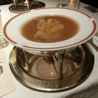 筑紫樓 銀座店 - ふかひれの姿煮込み