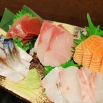 厳選地鶏とレモンサワー 魚鳥や - 