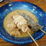 串焼き 巴 - もつ煮込み