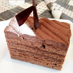 サロン・ド・テ・コーイチ - チョコレートケーキはる。こっちの方がオペラっぽい？笑　2011.12.19