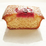 パティスリー ルシェルシェ - フィナンシェ フランボワーズの断面 '11 12月