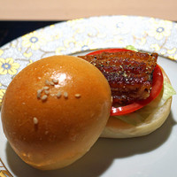 うなぎ時任 - うなぎバーガー