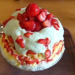 つばめ氷菓店 - 生いちごとピスタチオとカスタード