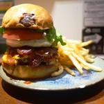 SHOGUN BURGER Shinjuku ten - オニオンベーコンエッグチーズ ポテトセット