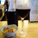 居酒屋いっすい - デキャンタの赤ワイン(メルロー種)
