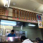 ラーメン無法松 本店 - メニュー・内観