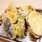 天はな - 野菜の天ぷら五種盛り