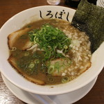 Menya Shiroboshi - 魚節 とんこつらーめん(750円、斜め上から)