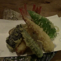 自家製粉石臼挽きうどん 青空blue 本店 - 天ぷら