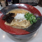 麺匠 克味 - 超濃厚トンコツラーメン￥850