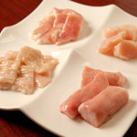 Azabu Horumon Ten - 新鮮な朝挽きホルモンは創業４０年より変わらない味です。