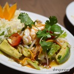 本格タイ料理バル プアン - ヤムクンアボカド