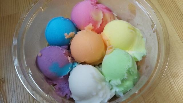 栃木県名物 レインボーアイスクリームを頂きます By 切り絵のえのちゃん 江連商店 氏家 アイスクリーム 食べログ