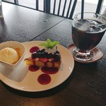 カフェ ムーン - 