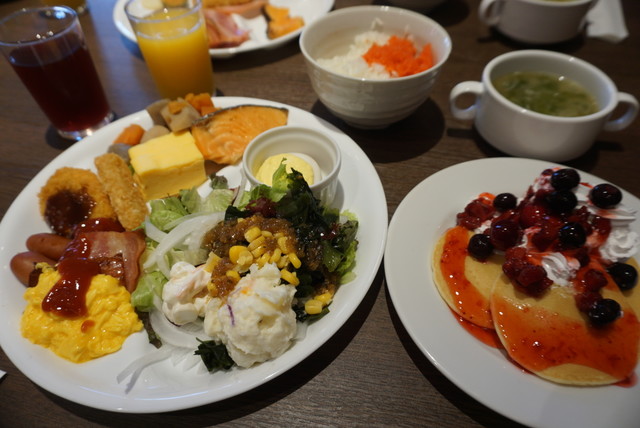 ラティオ4 2 2 湯本 バイキング 食べログ