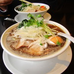 ラーメンキャロル - 爽黒君は塩中華そばと格闘中！