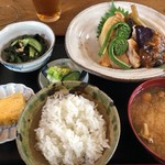 キッチン食堂　城山 - 半ライスにしてもらったけど・・