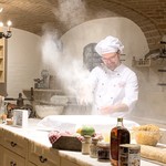 Café Restaurant Residenz - さ～、ショーが始まるよ～♪