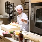 Café Restaurant Residenz - 「おい！そこのジャパニーズパパラッチ！よく見ておけ！」