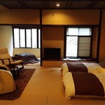 すみや亀峰菴 - 今回はマッサージチェア付きのベッドのお部屋。