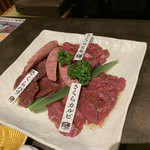 Bokujou Chouei Yakiniku Fujinokura - 