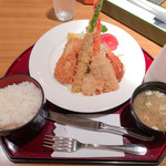 レストラン ローズ - ◆ミックスフライ定食 1,728円