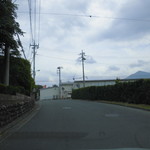 ヤオヨシ - 外観（下から）