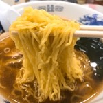 Kinta - ラーメン(麺アップ)