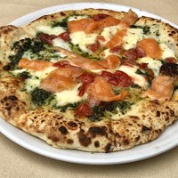 PIZZERIA347 by il pinolo - 大多喜ハーブでマリネしたエリザベスサーモンと千葉落花生とバジルのジェノベーゼ