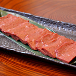 Horumon yakiniku manpuku - 極上牛ハツ。新鮮でプリプリな食感。