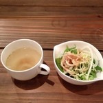 カフェグリーブ - セットミールのサラダとスープ