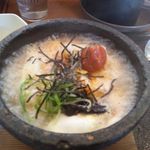 をうみ - 石焼雑炊（最後に具を入れて出来上がり♪）