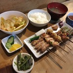 ★串焼き定食（950円）ご飯半分（-50円）★