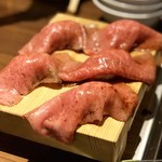 焼肉 ジャンボ - 