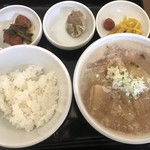 吉田とん汁店 - 