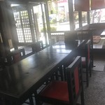 西村屋 - 店内テーブル席