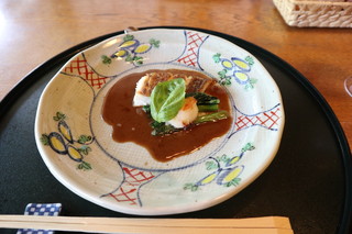 Furenchi Shouan - 鯛とホタテのバルサミコソース