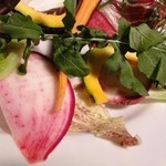 イモコダイニング - バーニャカウダー　彩が良いですね！