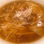京鼎樓 - フカヒレ湯麺