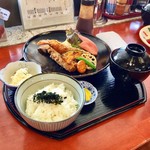 道の駅 あいお - えびフライ定食(極上) 1,320円