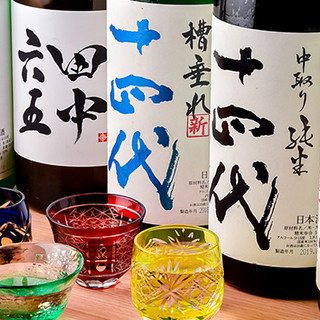 Enjoy carefully selected sake and highballs with a variety of snacks.