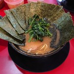 家系ラーメン とらきち家 - 