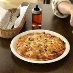 La Bellezza - ベーコンとマヨネーズのピッツァ
