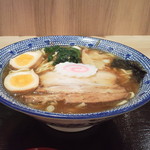 Chashu Yamusa Shiionsutairu To Yotaten - 醤油らーめん