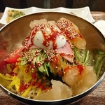 Kezu diningu kafe tongarashi - 自家製タレの韓冷麺 980円（税込）