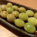 興 - 「銀杏の串焼き」：モッチリと濃厚な味わい♪かすかな苦味が鮮やかな余韻を残す！