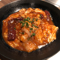 焼肉ダイニング MEGUMI 本店 - 味付けホルモン、レバー 等の5人盛り合わせ