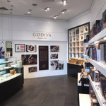 GODIVA chocolatier - 店内