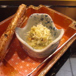 日本料理 旬菜和田 - 脚肉の影には剥き身も…