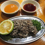 魚虎 - 和牛生センマイ刺 780円